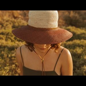 Freya Aster hat in burgundy/natural, size S/M, NWT